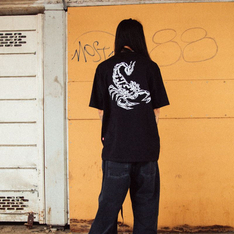 Tee Scorpion Black