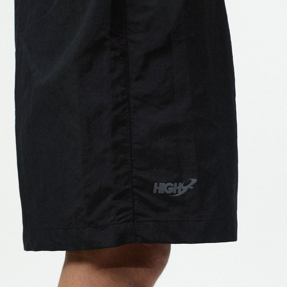 Shorts "HIGH a/c BARRA" Preto