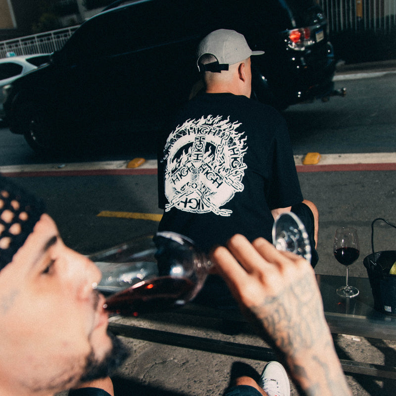 Tee Chain Black