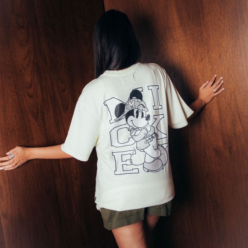 Tee Mickey Script White