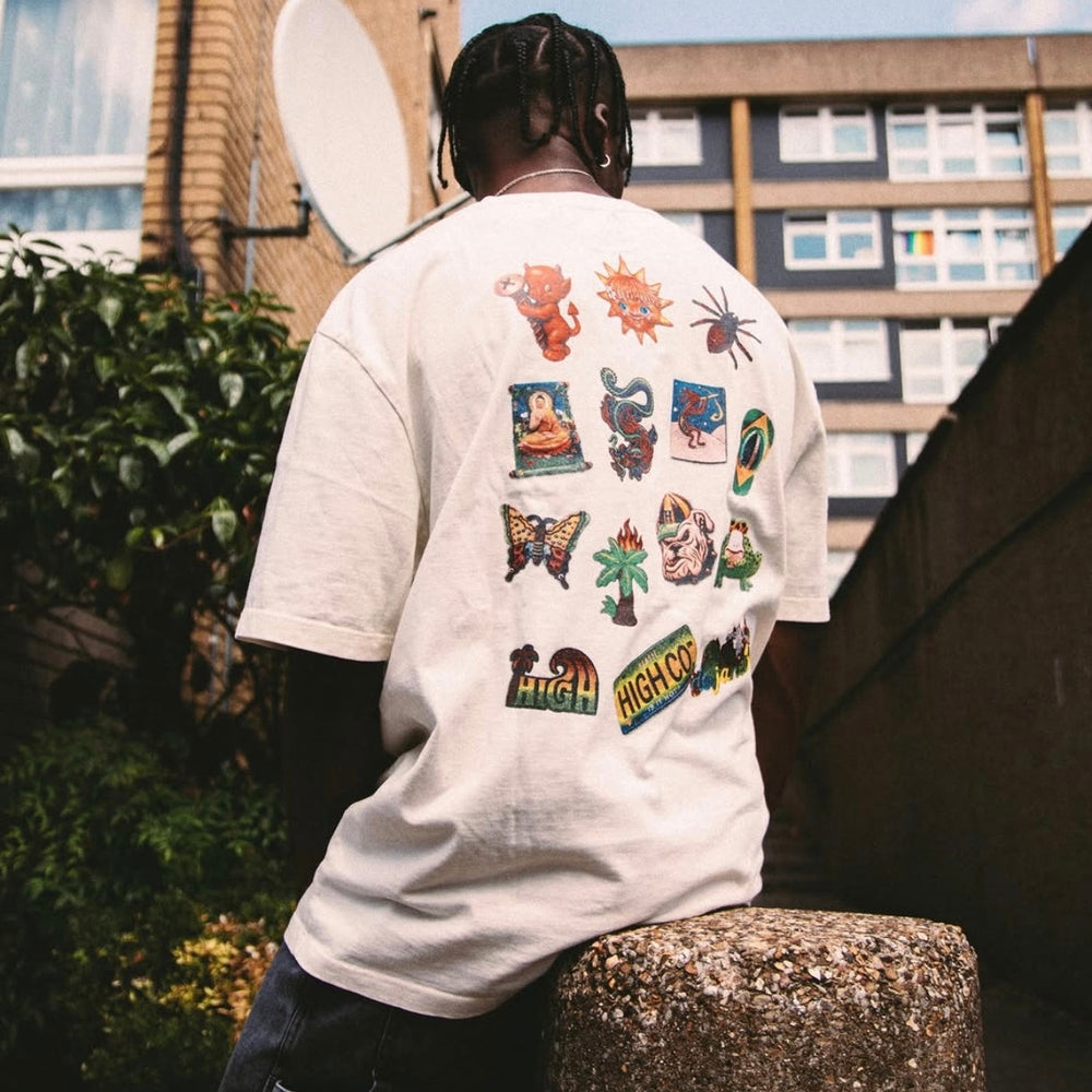 Tee High Magnets White