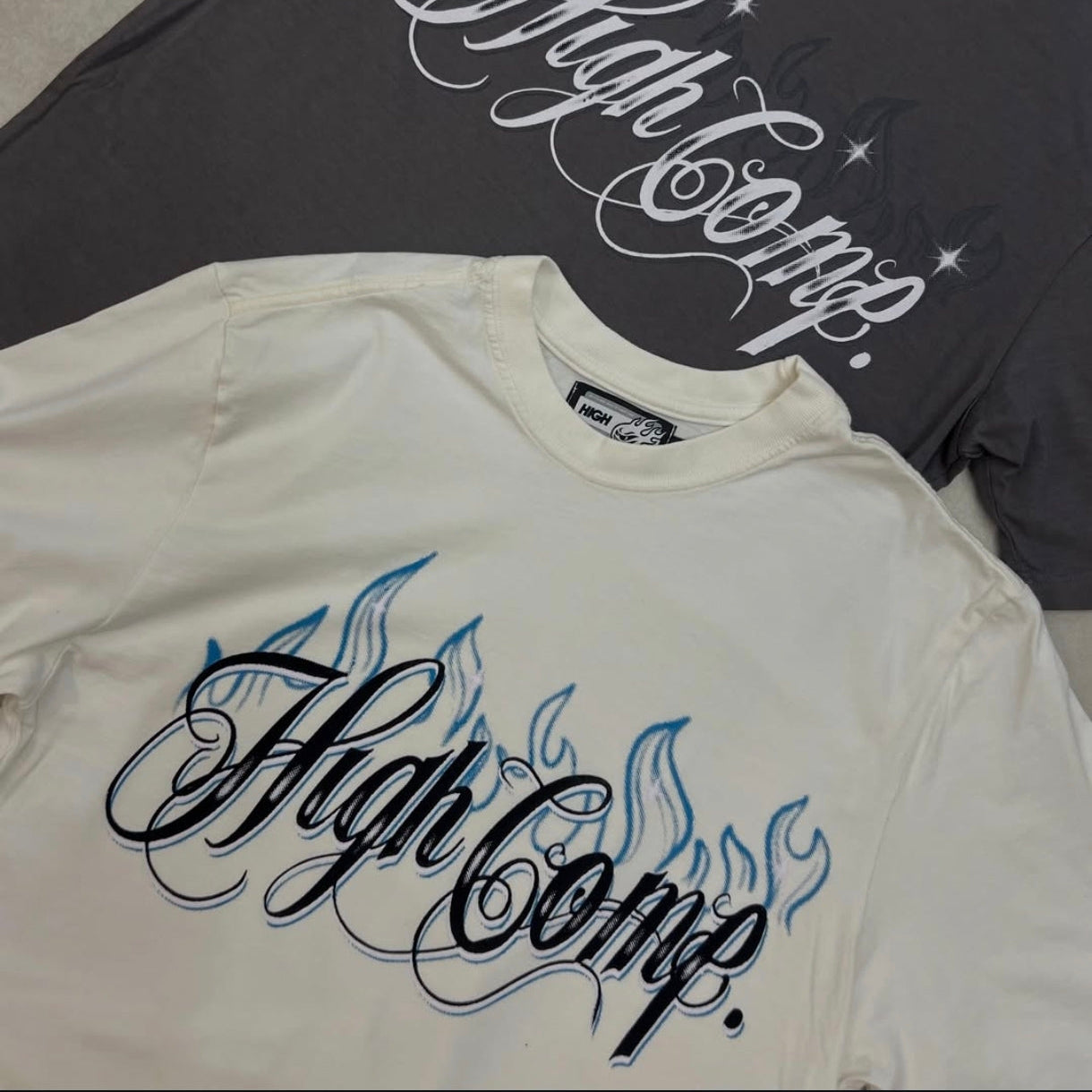 Tee Flare White