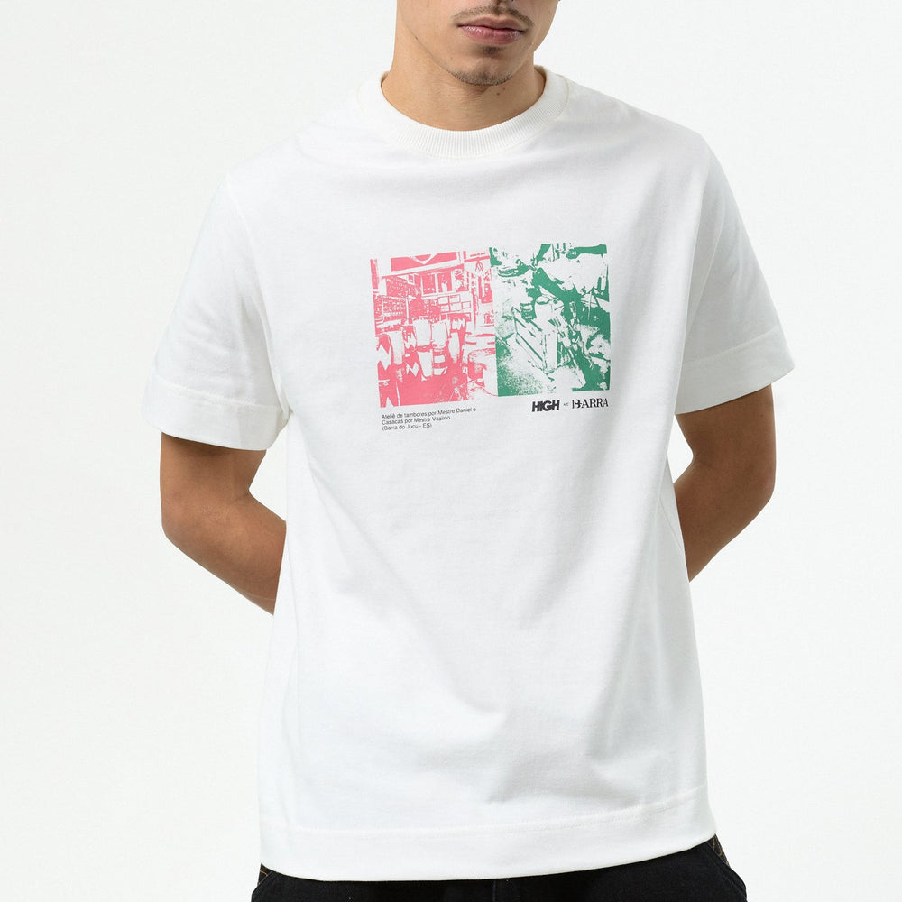 Camiseta "Ateliê" Off White - HIGH a/c BARRA