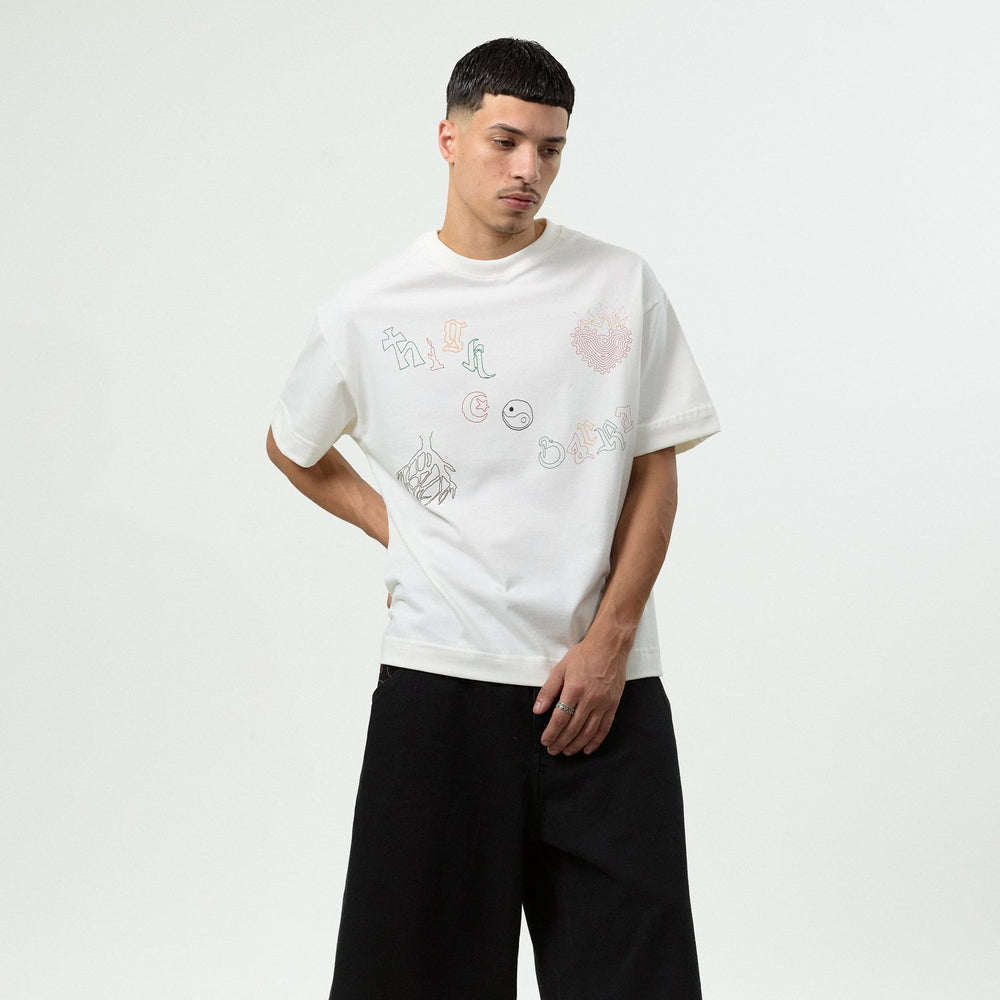 Camiseta "Iconografia" Off White - HIGH a/c BARRA