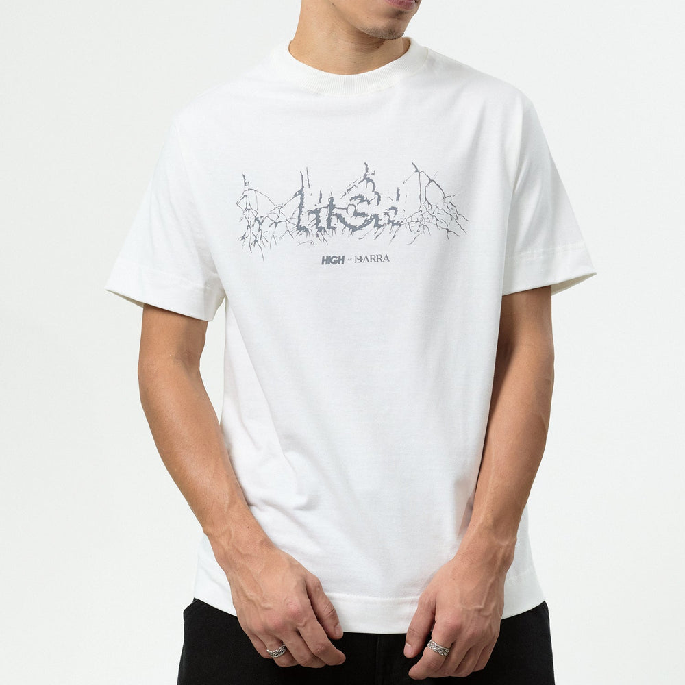 Camiseta "Raízes" Off White - HIGH a/c BARRA