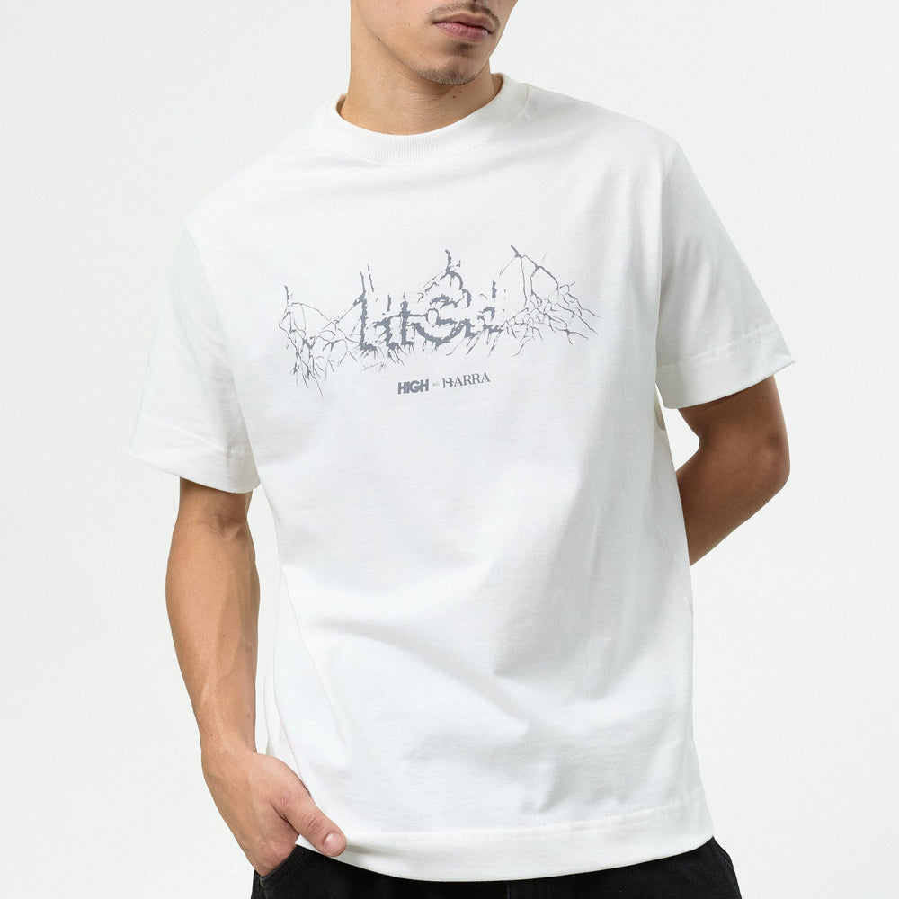 Camiseta "Raízes" Off White - HIGH a/c BARRA