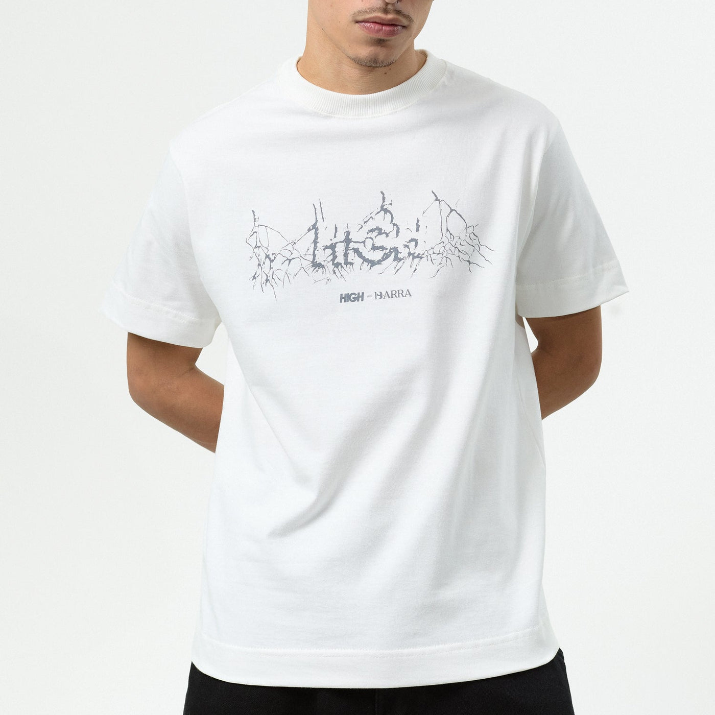 Camiseta "Raízes" Off White - HIGH a/c BARRA