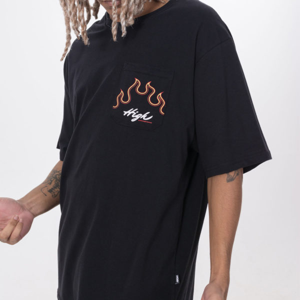 Pocket Tee Futtoburo Black - Image 4