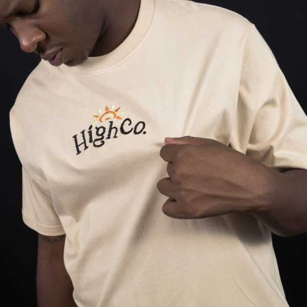 Tee Hakuna Beige - Imagem 4