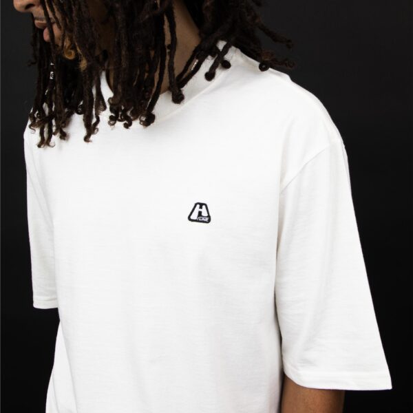 Tee Logo Line White - Image 4