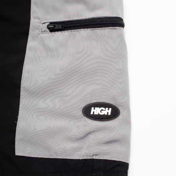 Essential Shorts Black - Image 4